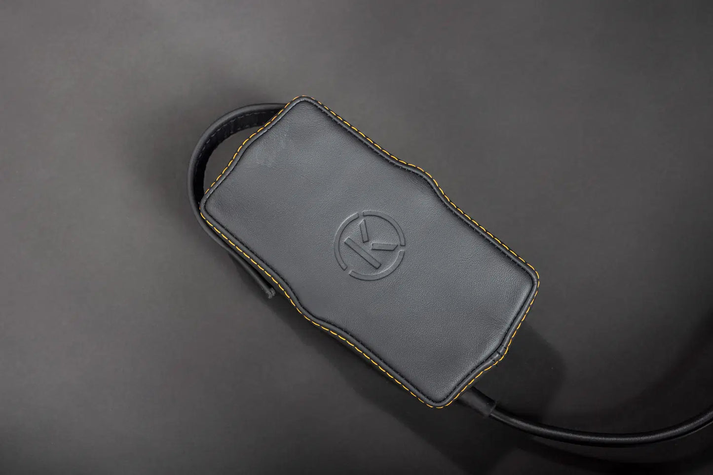 Kiffe-Golf-Akku-Ledertasche-schwarz-2